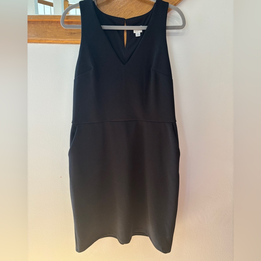 A New Day Black Sleeveless V-Neck Sheath Dress - Women’s L